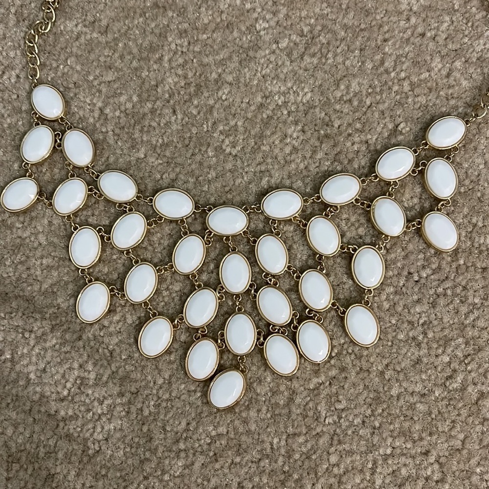 White Necklace - Picture 2 of 6
